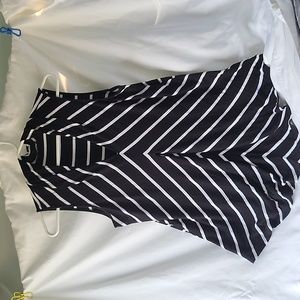 Cable & Gauge Black/White Striped V-Neck Sleeveless Top